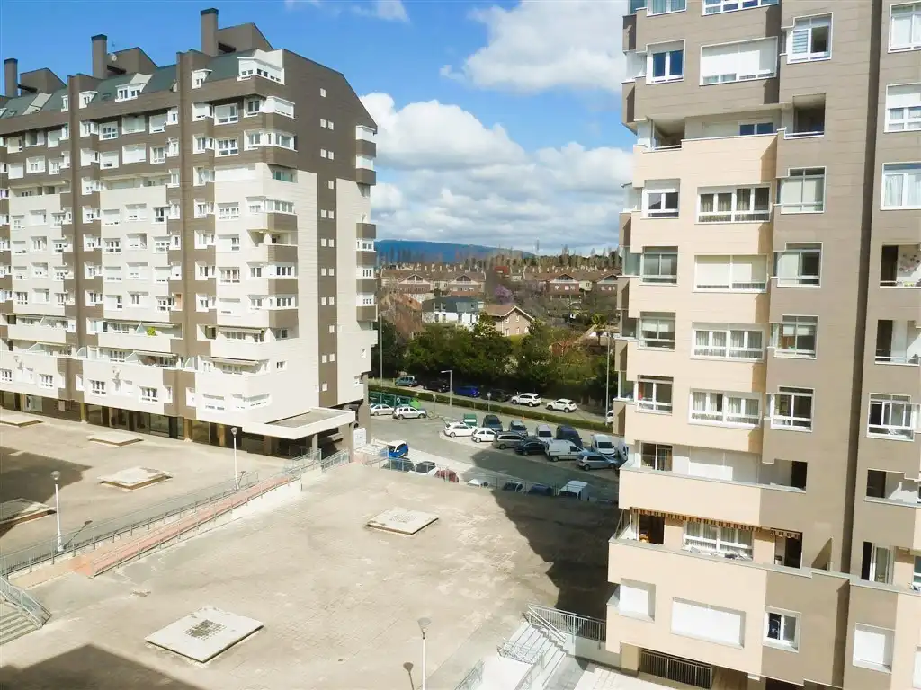 Exterior view of Flat for sale in Zizur Mayor / Zizur Nagusia  with Heating, Parquet flooring and Terrace