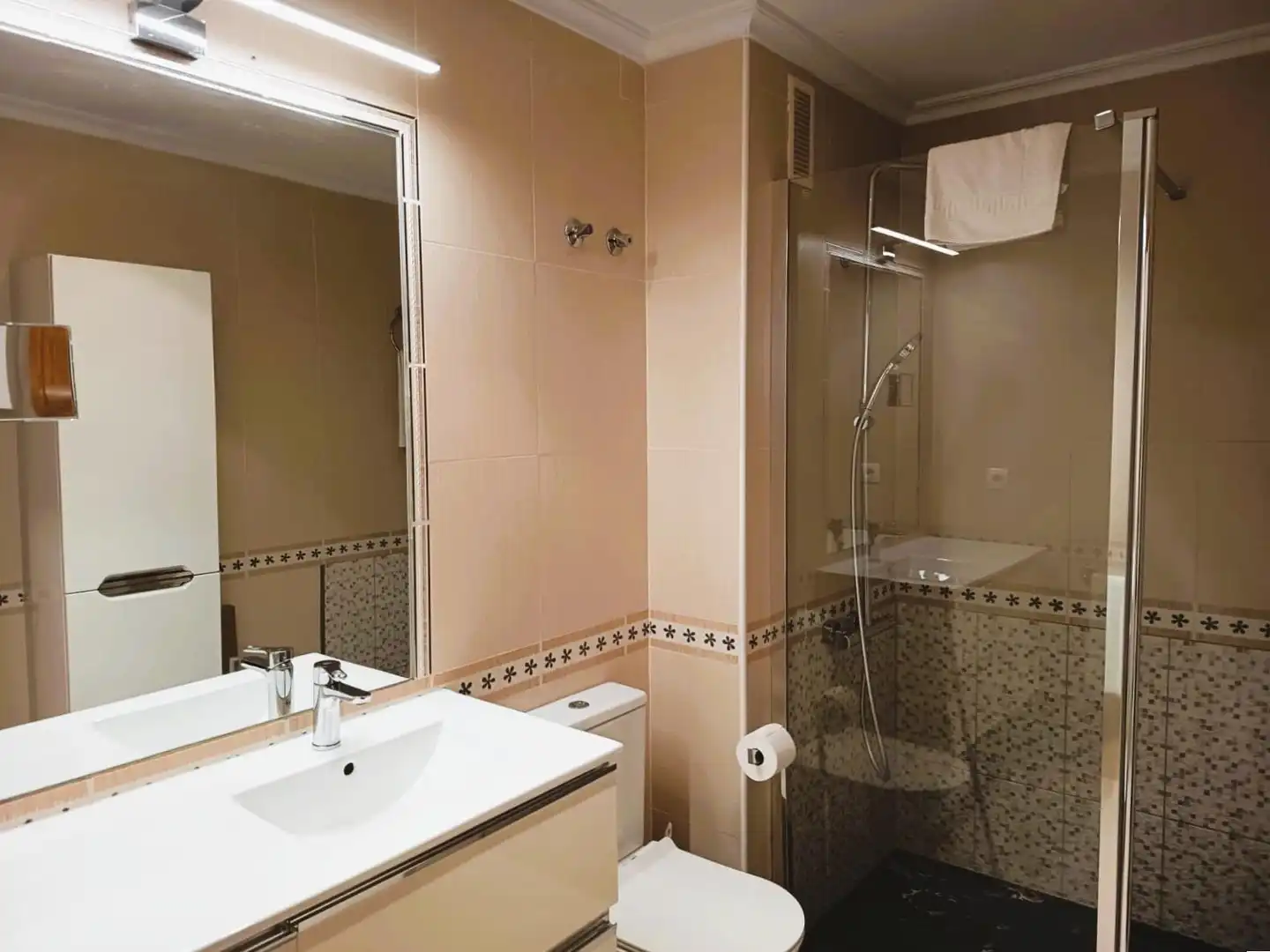 Bany de Àtic en venda en Orihuela amb Jardí privat, Terrassa i Moblat