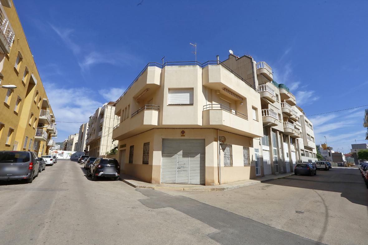 Vista exterior de Casa adosada en venda en Alcanar amb Calefacció