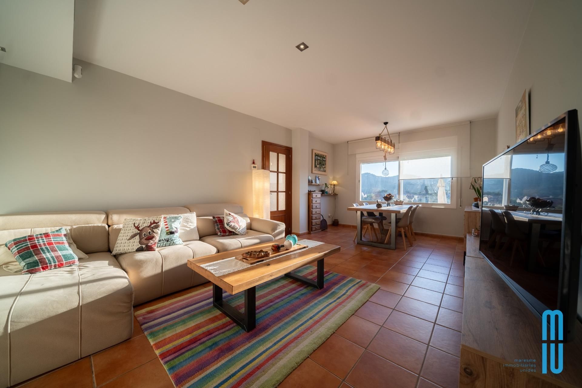 Living room of Single-family semi-detached for sale in Sant Iscle de Vallalta  with Private garden and Terrace