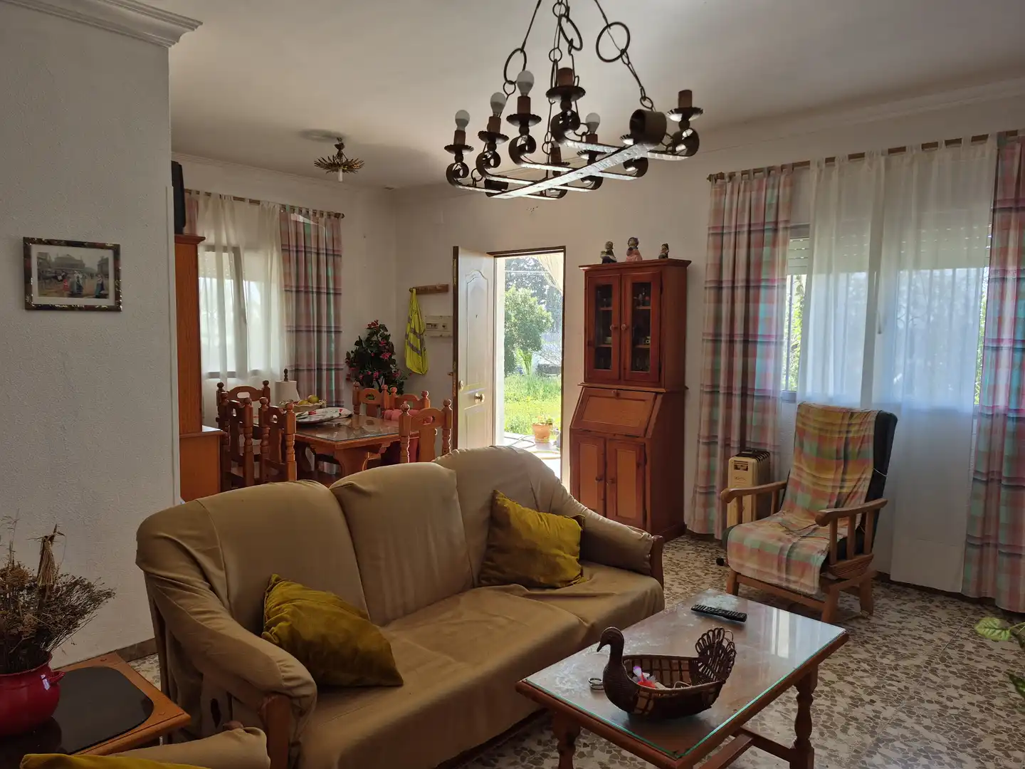 Sala de estar de Casa o chalet en venta en Conil de la Frontera con Piscina
