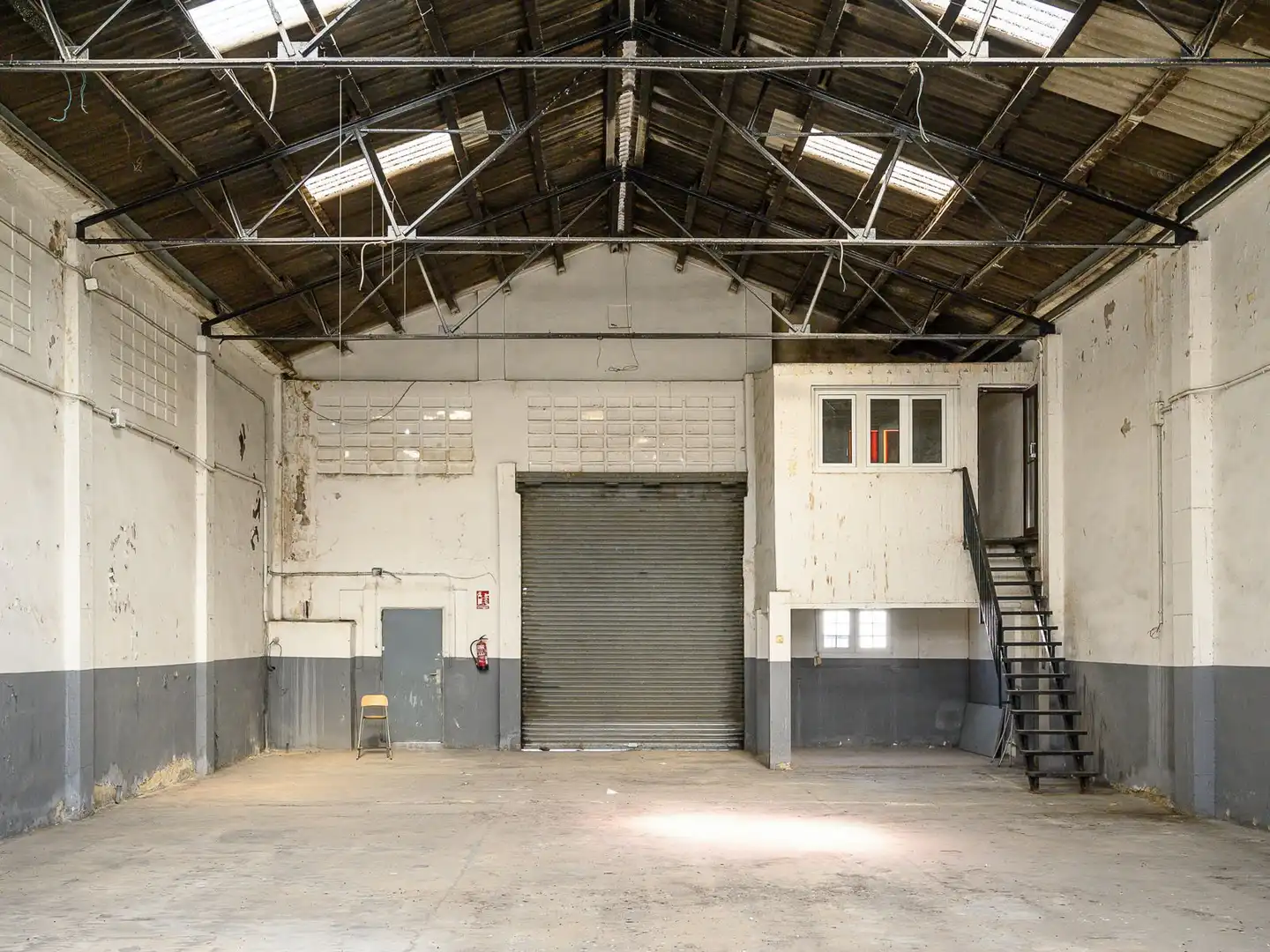 Nave industrial de alquiler en Manises