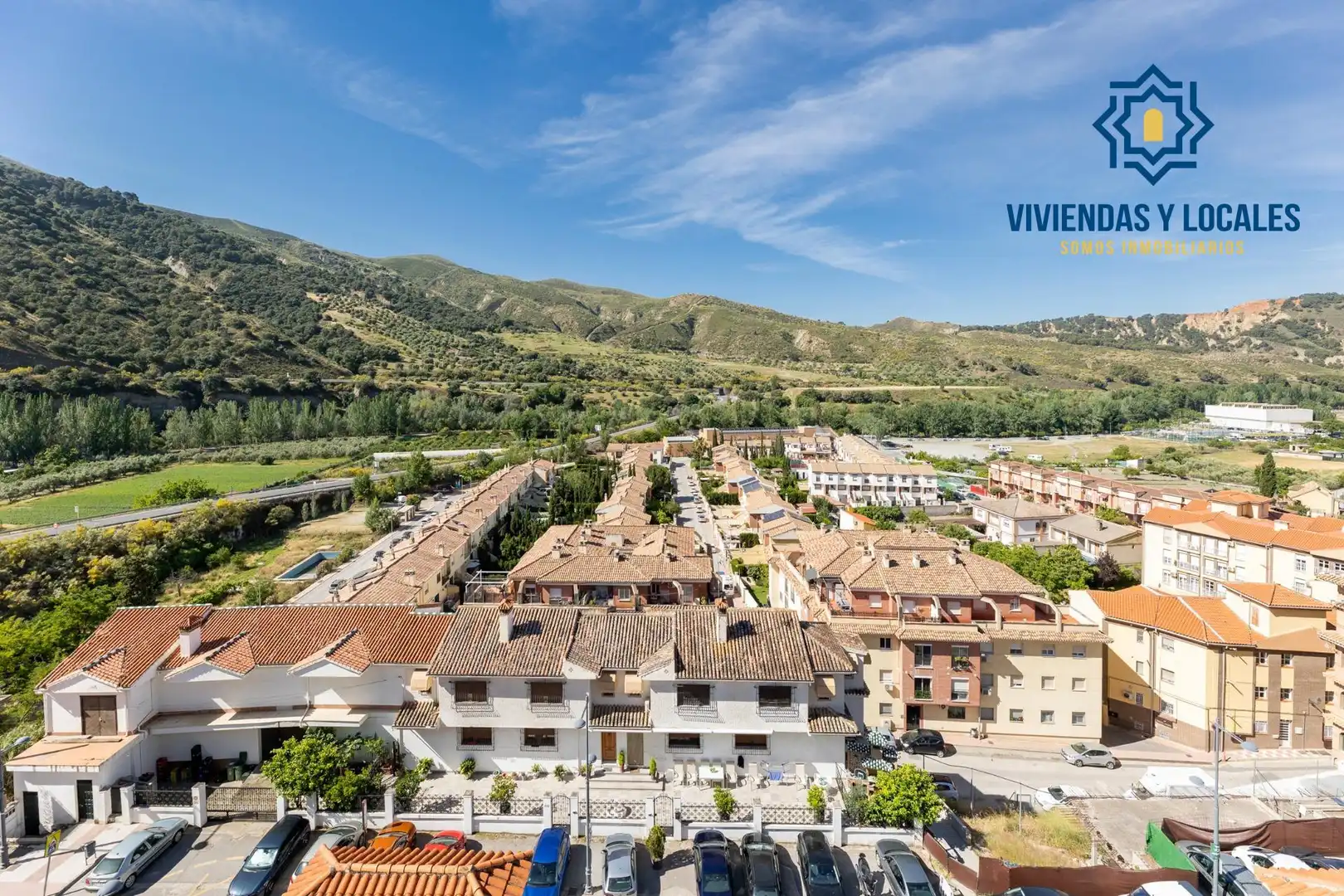 Vista exterior de Piso en venta en Cenes de la Vega con Trastero y Balcón