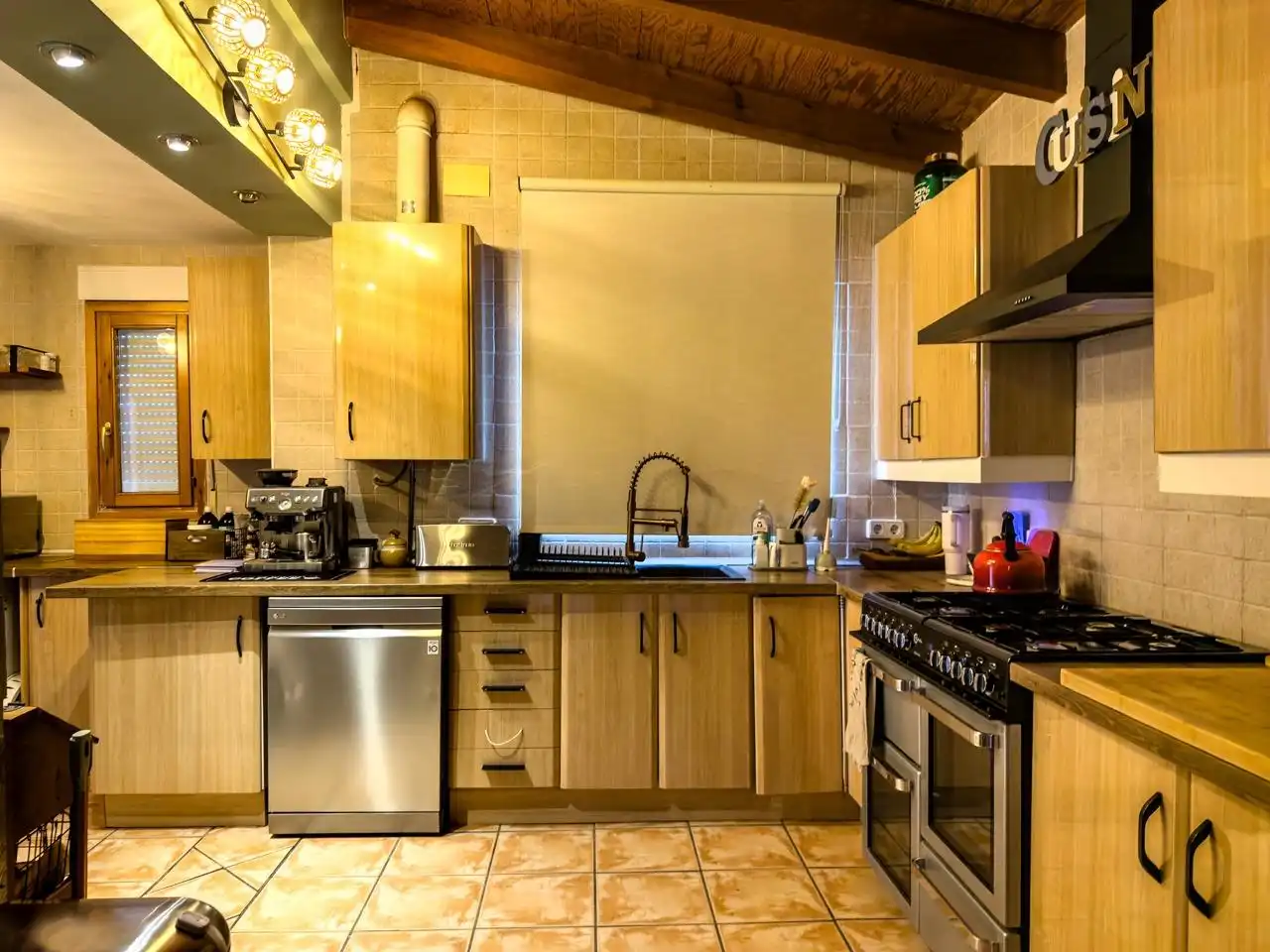 Kitchen of Houses for sale in Relleu  with Swimming Pool