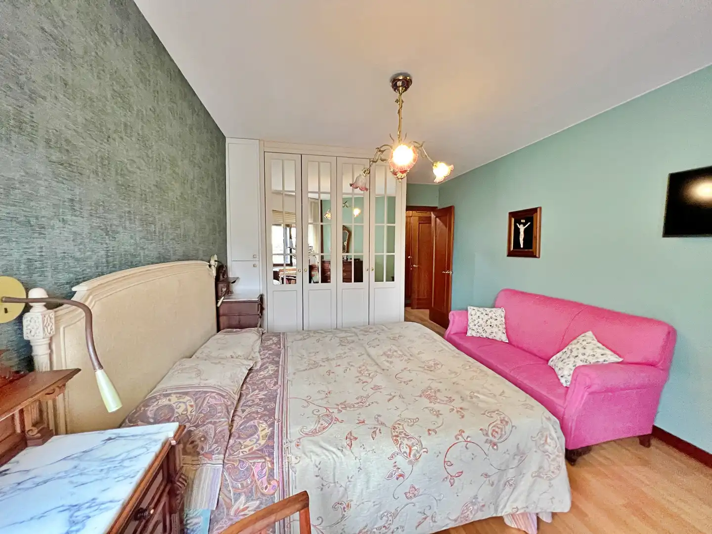 Schlafzimmer von Wohnung zum Verkauf in Lugo mit Heizung, Parkett und Möbliert