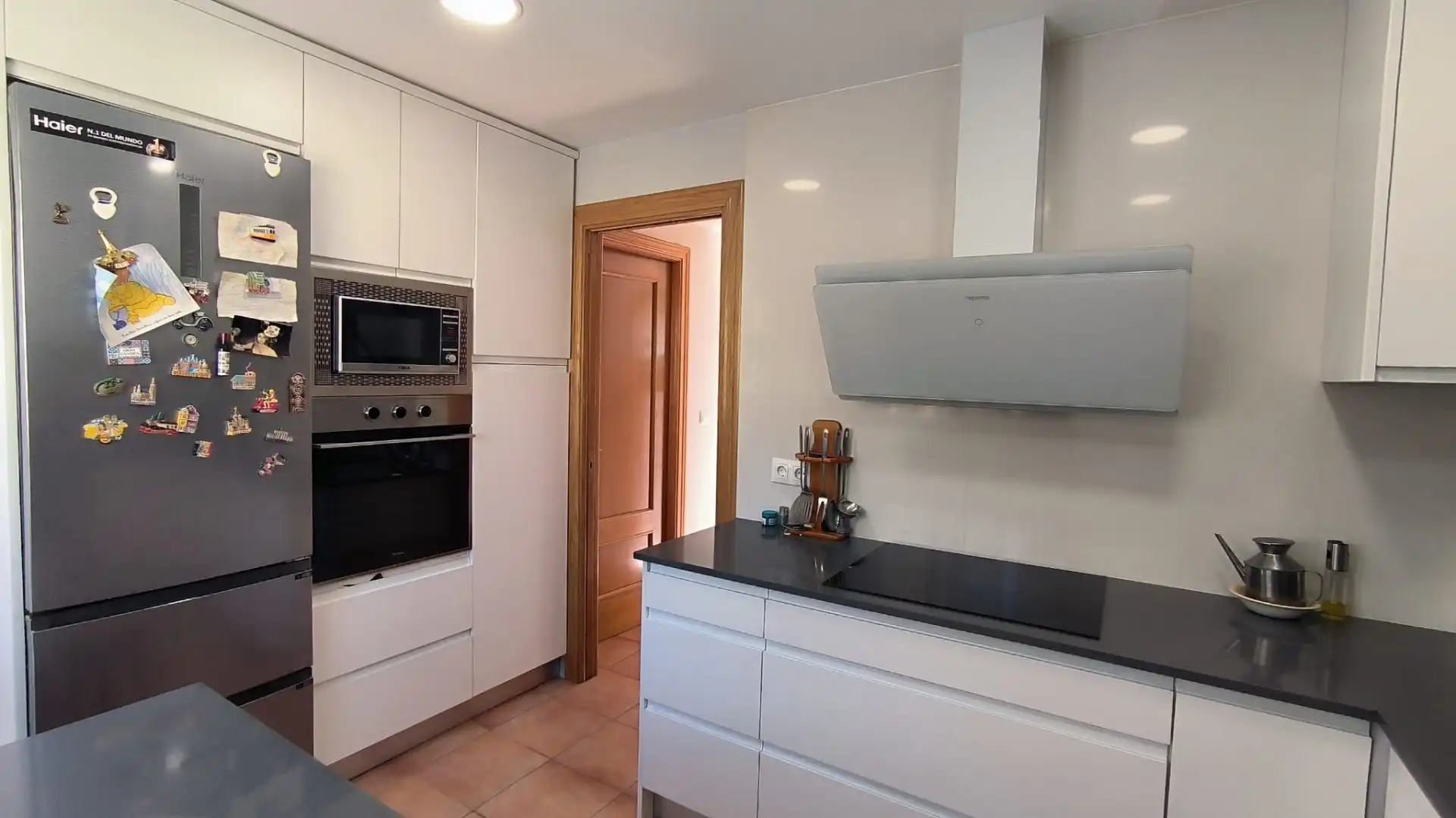 Cocina de Casa o chalet en venta en La Nucia con Aire acondicionado, Calefacción y Jardín privado