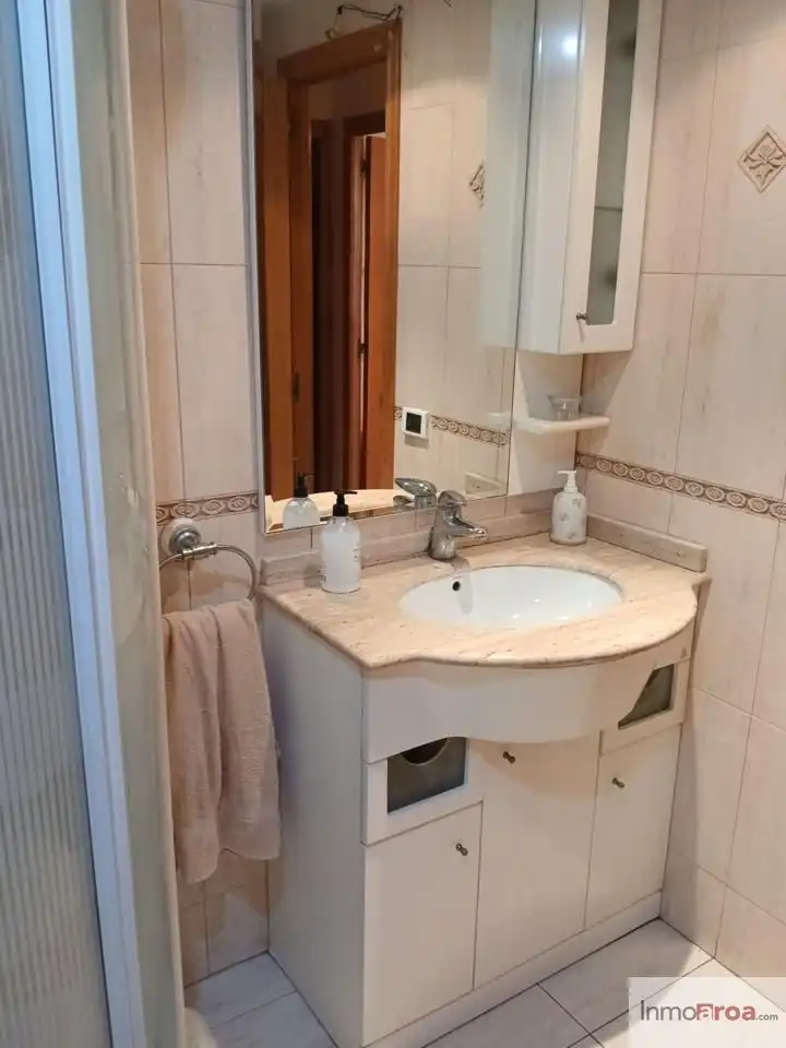 Bathroom of Flat for sale in Castellón de la Plana / Castelló de la Plana  with Terrace and Furnished