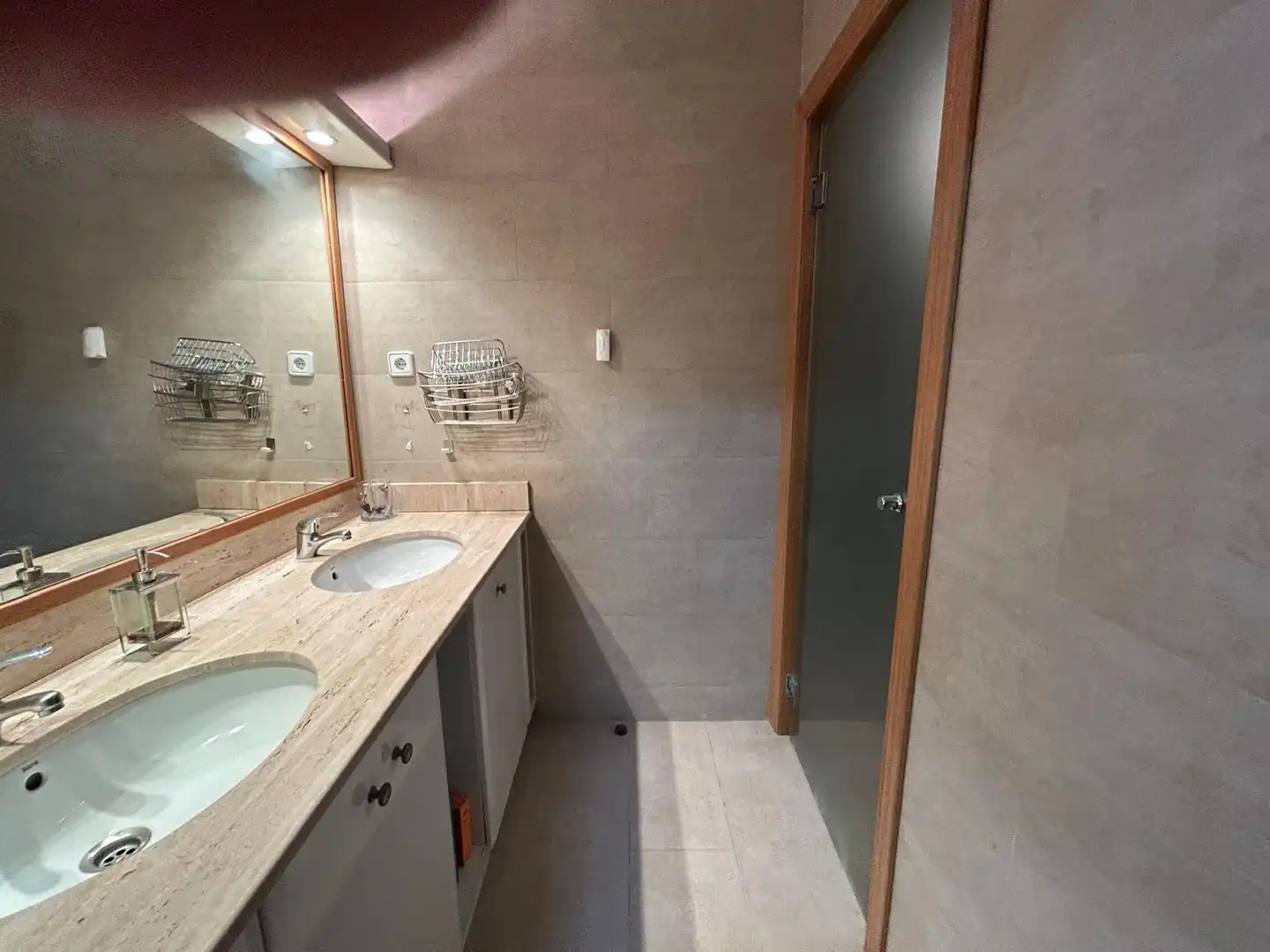 Baño de Casa adosada en venta en Barberà del Vallès con Calefacción, Jardín privado y Terraza