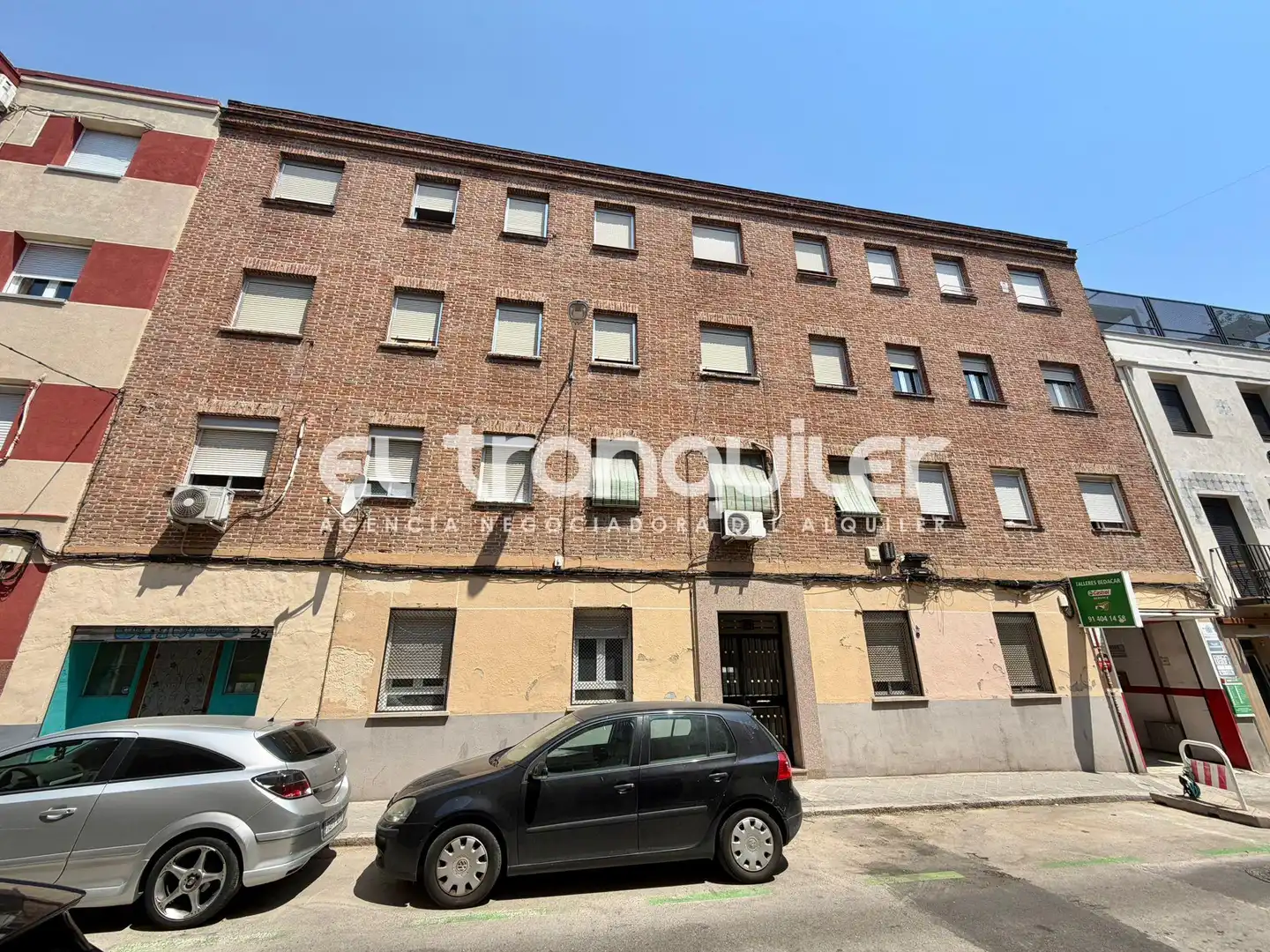 Exterior view of Flat for rent in Madrid  with Washing machine