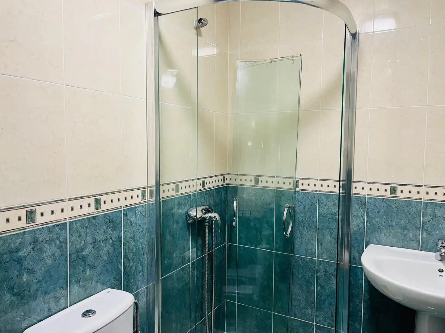 Bany de Apartament en venda en Pontevedra Capital  amb Terrassa i Traster
