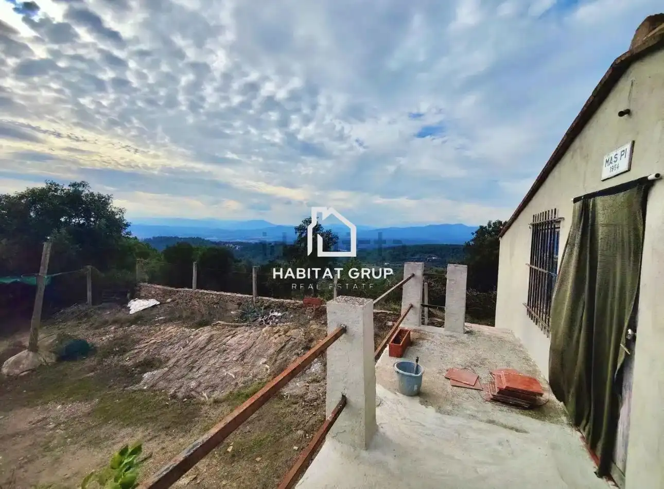 Casa con jardín en venta en Sant Daniel, imagen 3