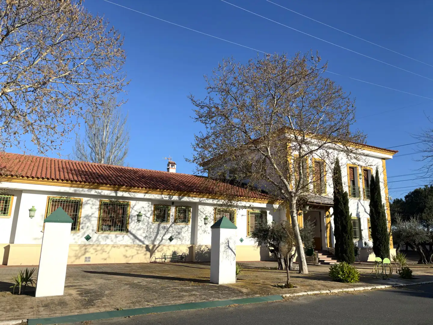 Vista exterior de Nave industrial en venta en Cedillo del Condado con Alarma