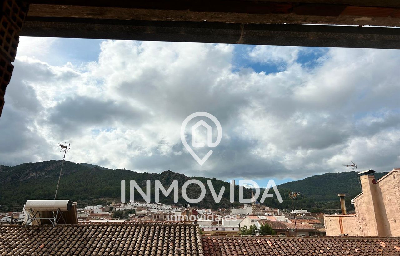 Vista exterior de Edificio en venta en Mogente / Moixent