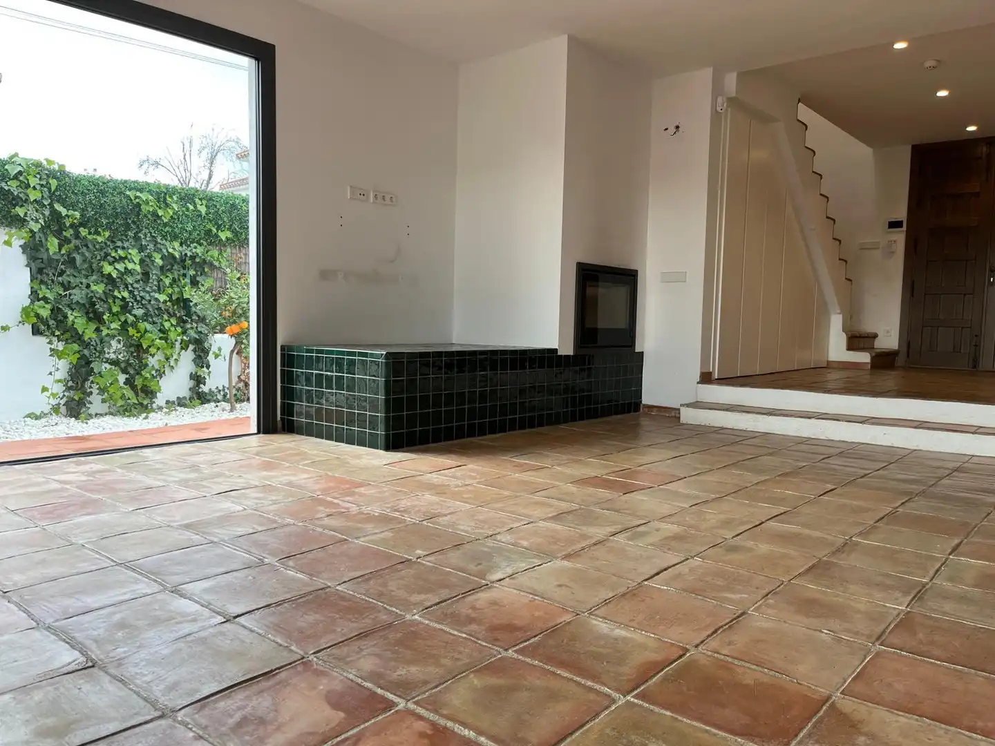 Casa amb terrassa en venda a Milla de Oro, imagen 4