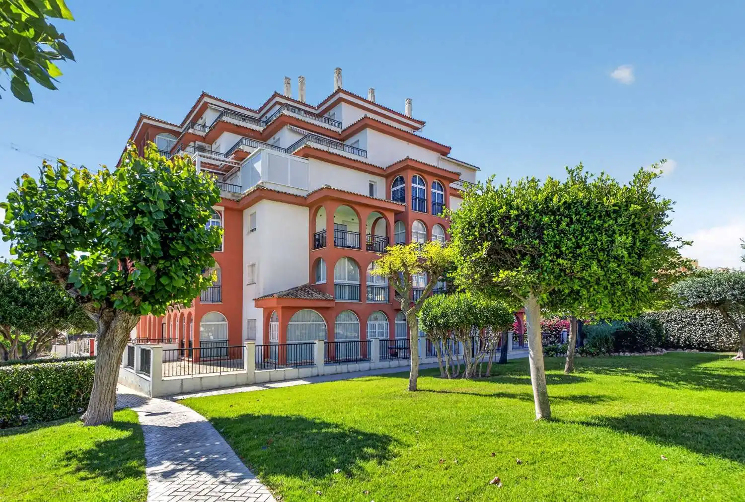 Vista exterior de Apartamento en venta en Torrevieja con Aire acondicionado, Calefacción y Terraza