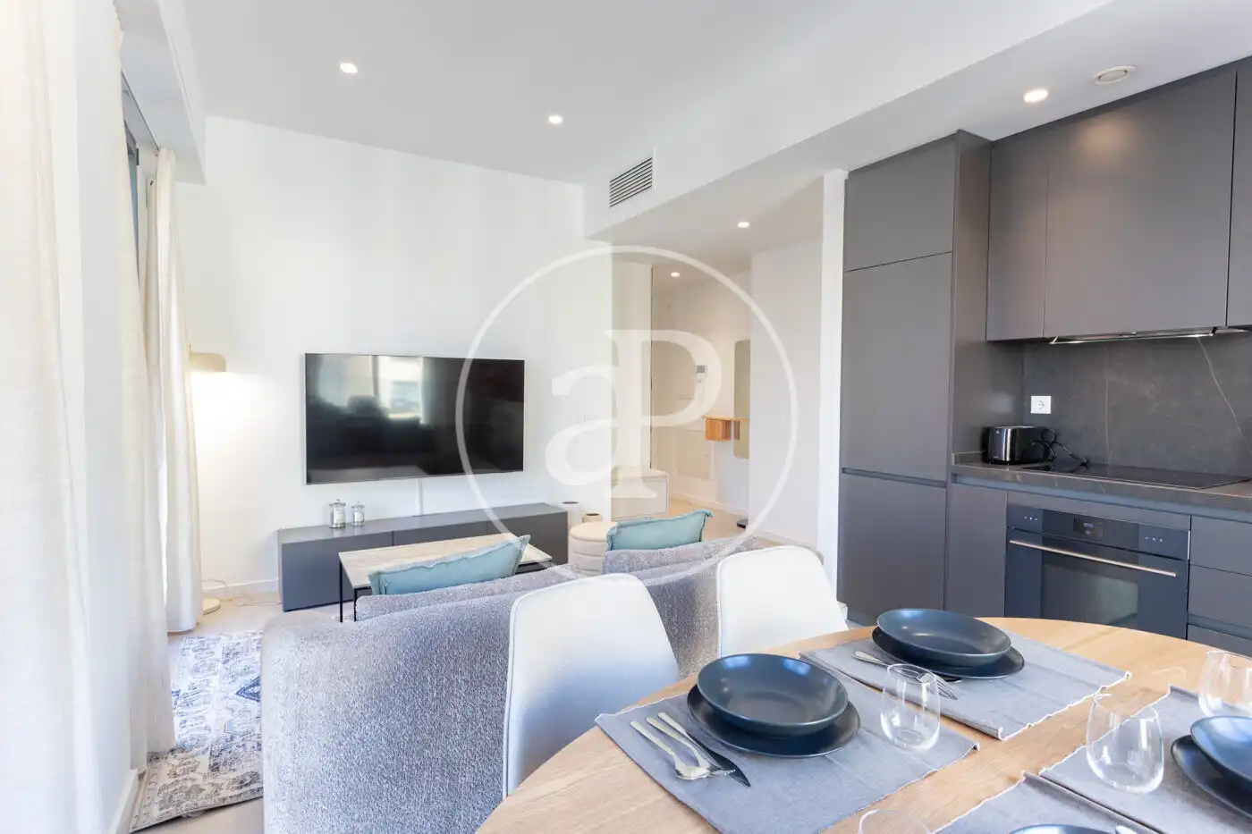 Flat for rent in Ronda de la Univ., Dreta de l'Eixample