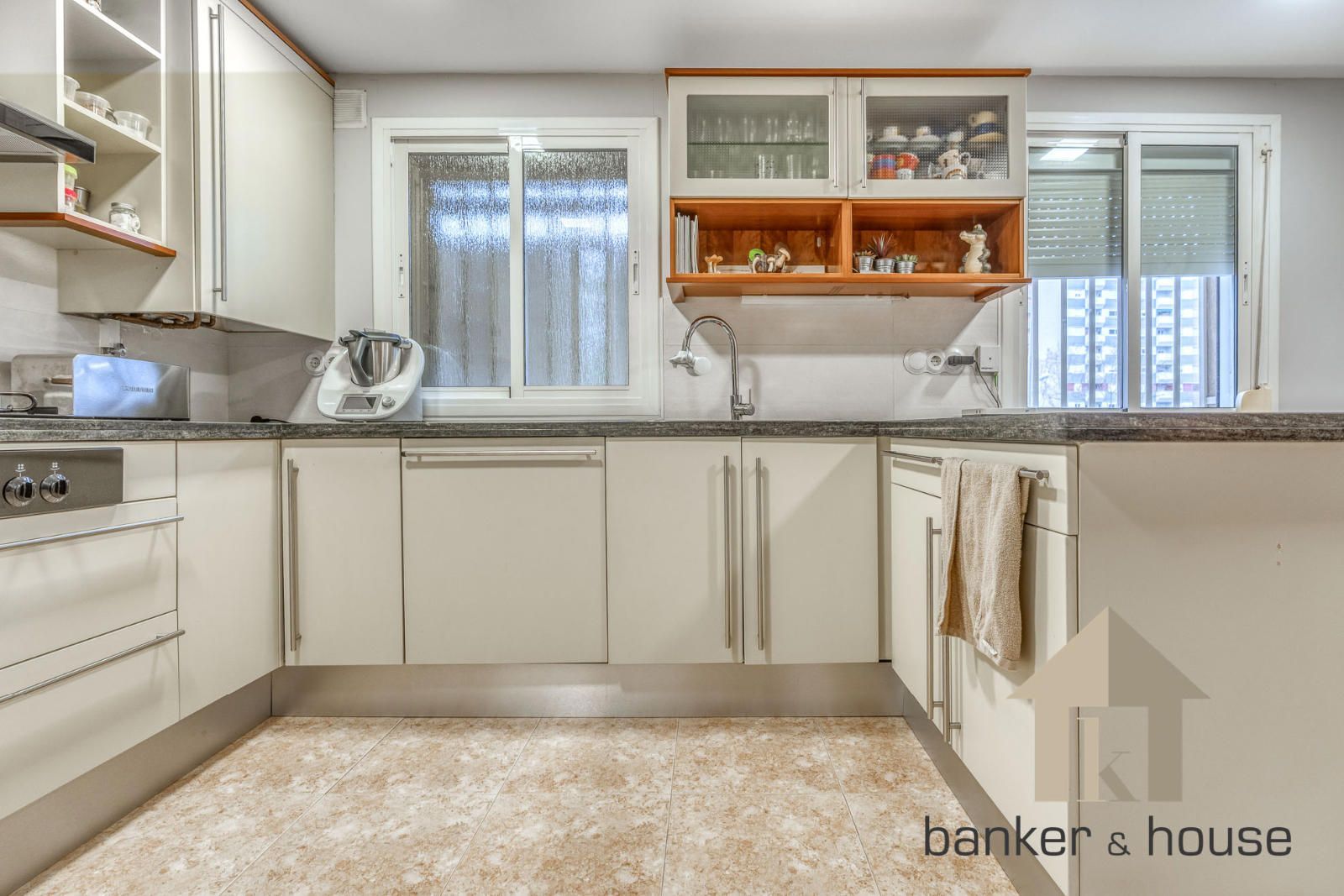 Kitchen of Flat for sale in Badia del Vallès  with Air Conditioner, Heating and Parquet flooring