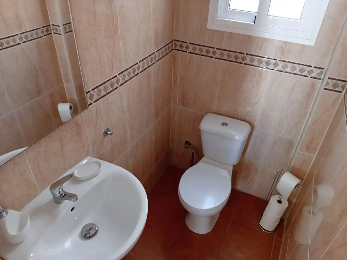 Flat with garden to rent in Avenida Ciudad de Barcelona 58, imagen 3