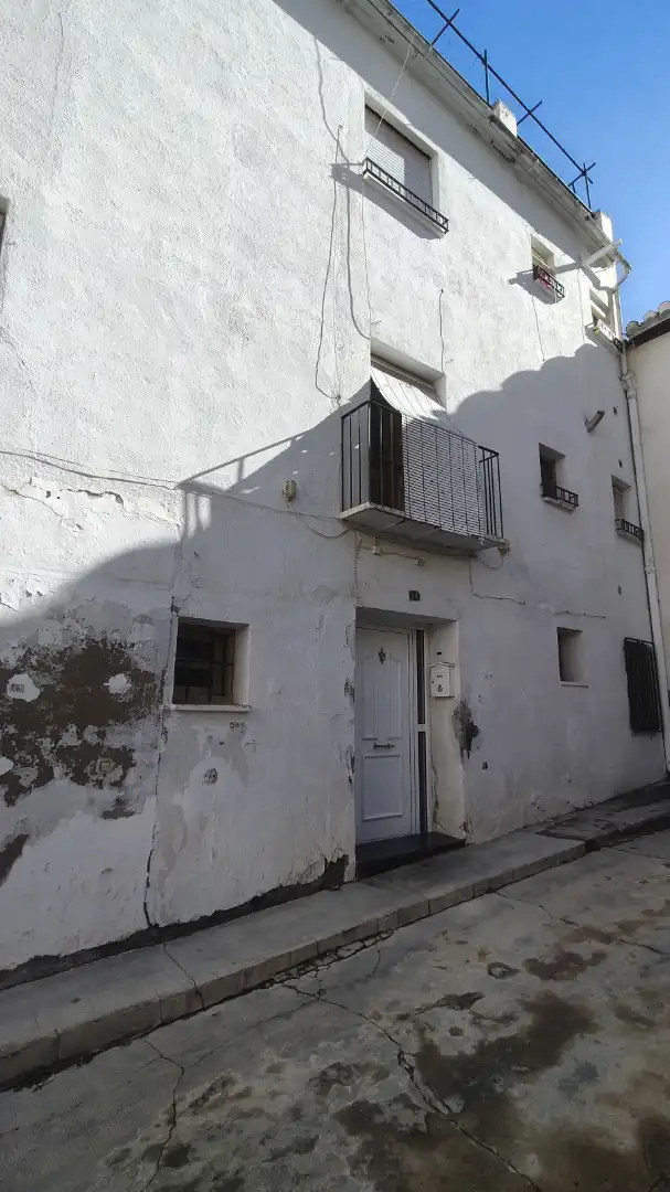 Vista exterior de Casa o xalet en venda en Baza amb Moblat