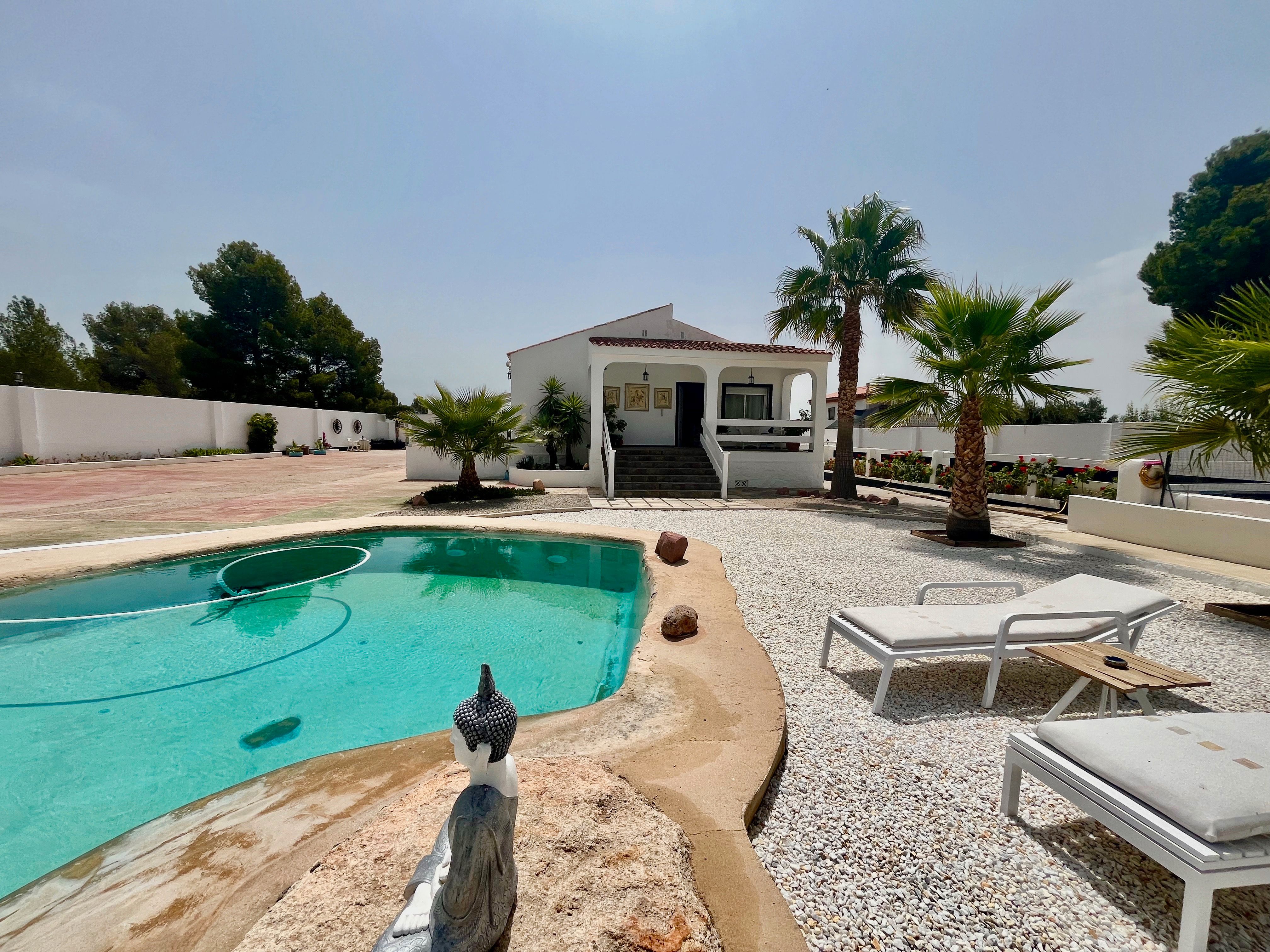 Swimming pool of House or chalet for sale in Bétera  with Air Conditioner, Terrace and Swimming Pool