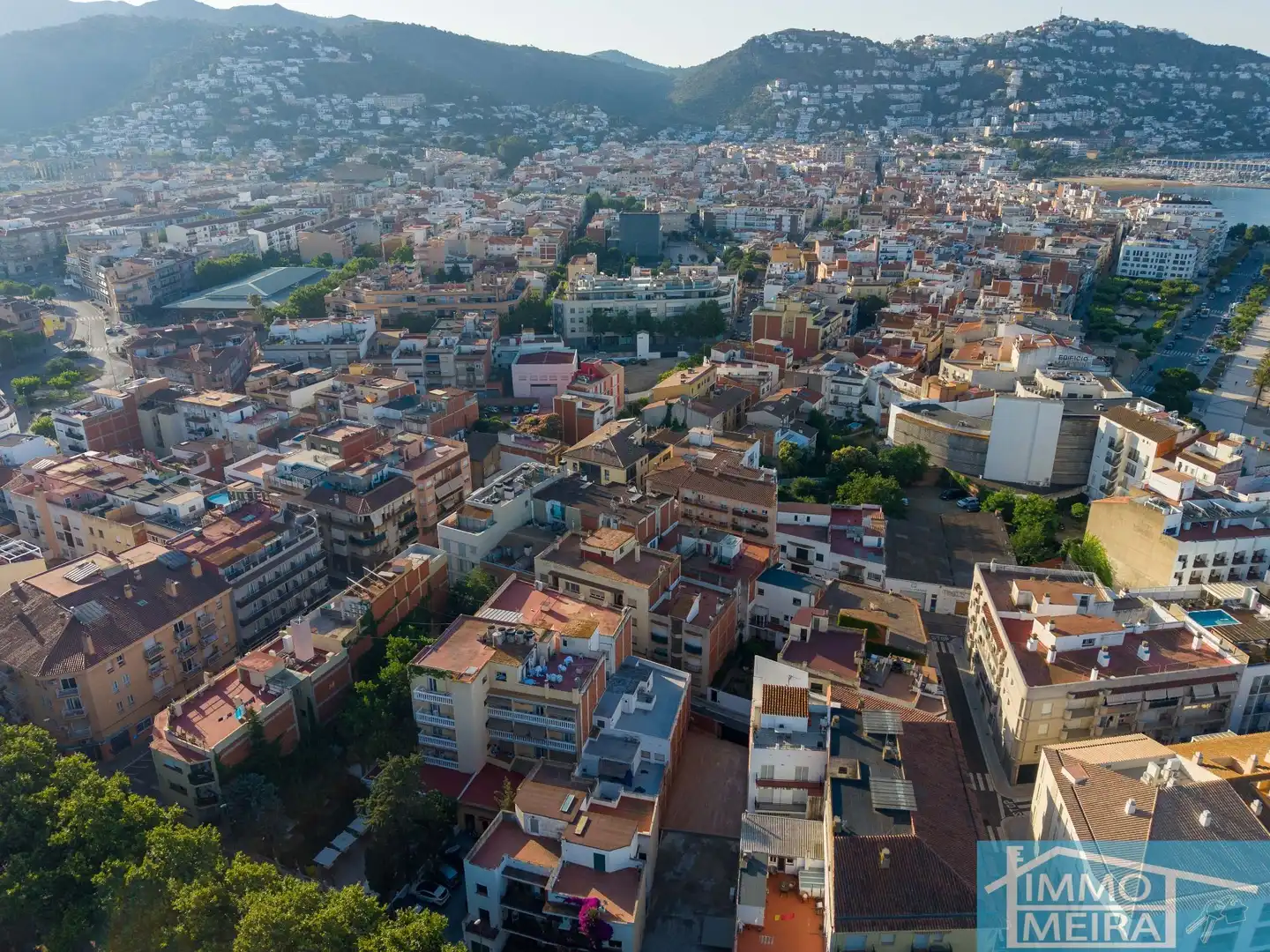 Vista exterior de Apartament en venda en Roses amb Aire condicionat, Calefacció i Terrassa