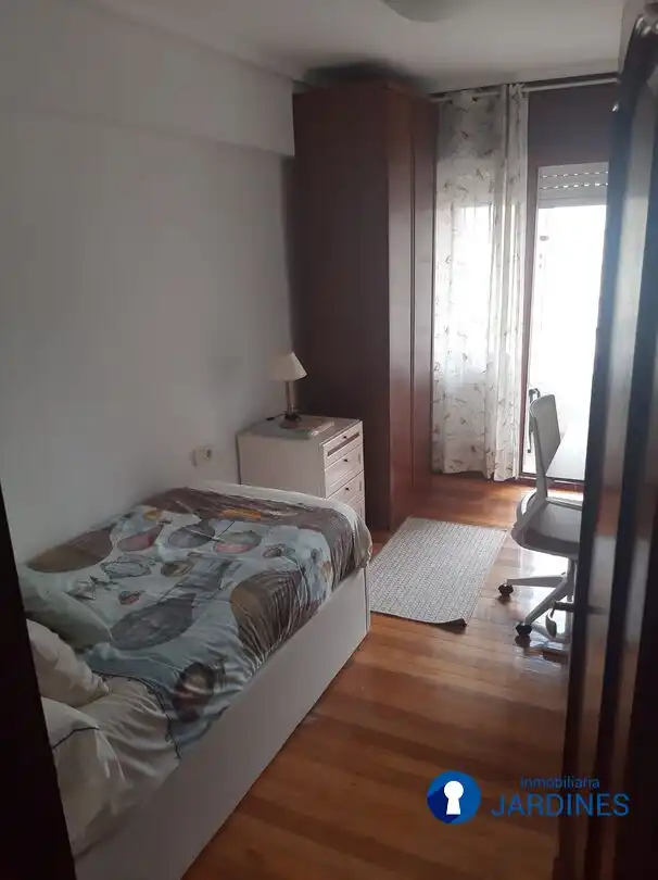 Bedroom of Flat for rent in Bilbao   with Heating and Terrace