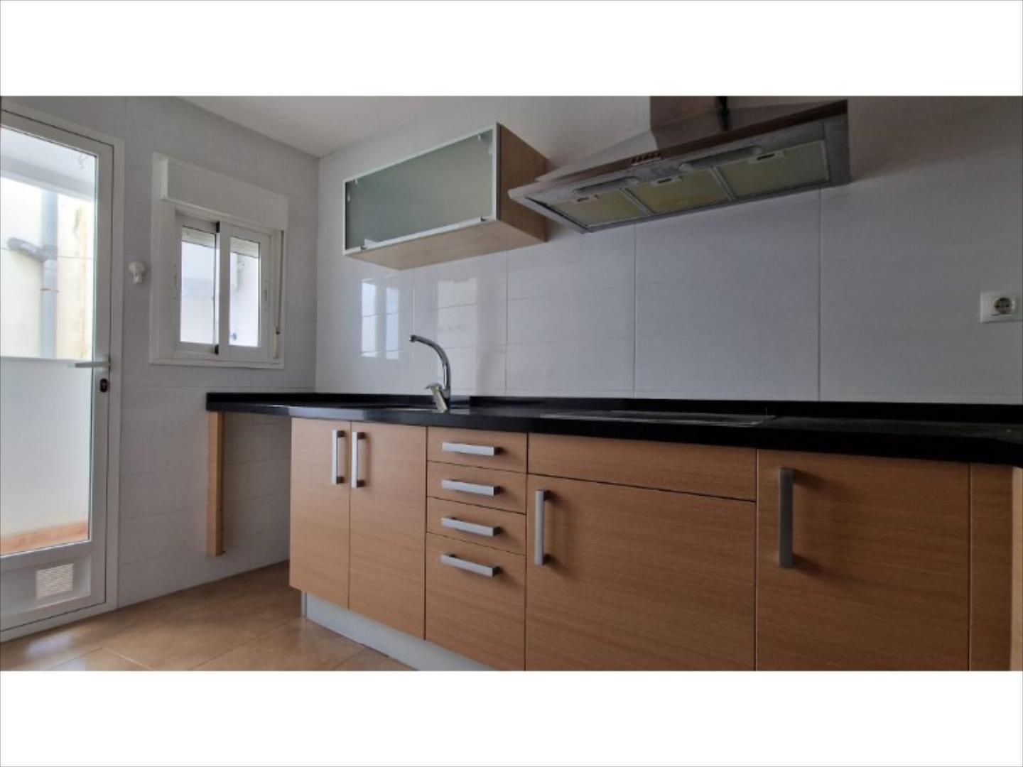 Flat for sale in Carcaixent