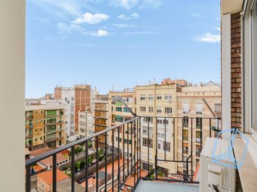 Appartamento con balcone in vendita a Passeig de Sant Joan