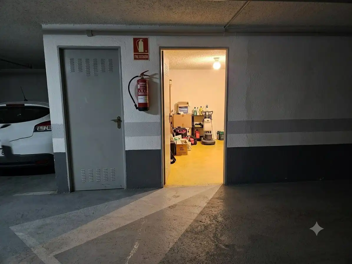 Parking de Trastero en venta en  Logroño