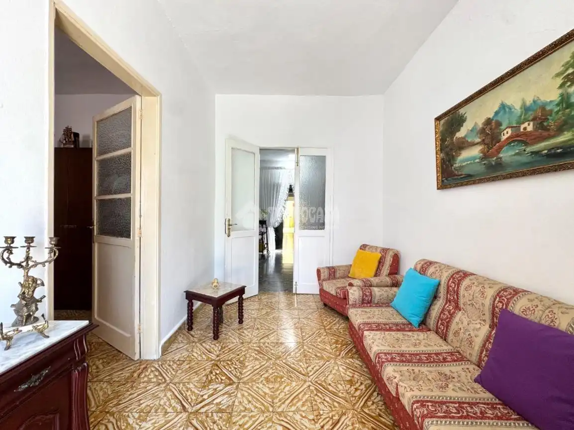 Casa adosada en venda en Las Palmas de Gran Canaria amb Traster i Balcó