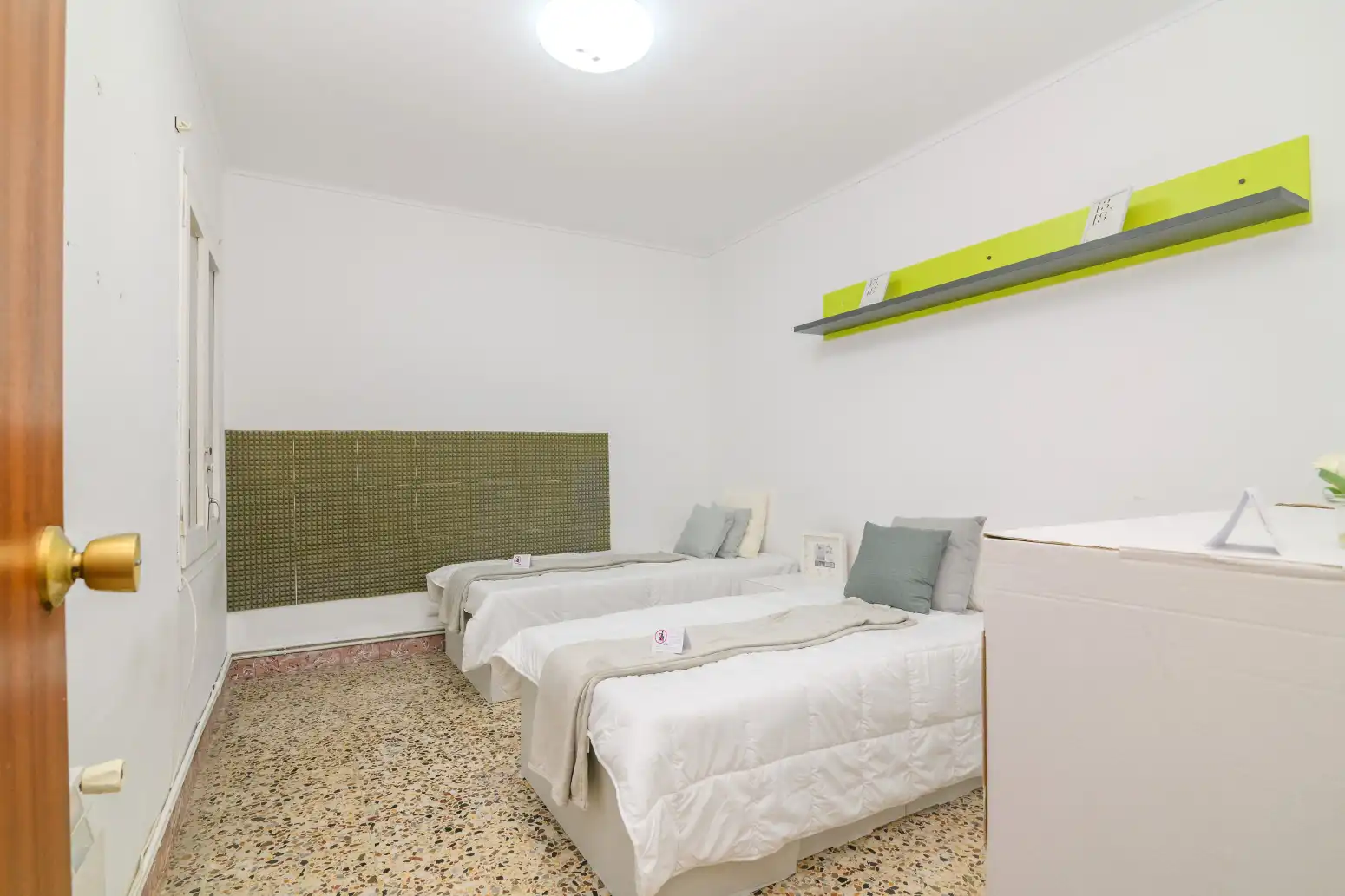 Habitación de Piso en venta en Viladecans con Calefacción, Terraza y Balcón