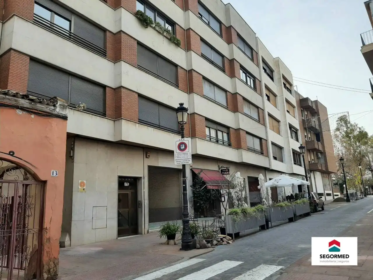 Business premises to rent in Calle Obispo Canubio 17