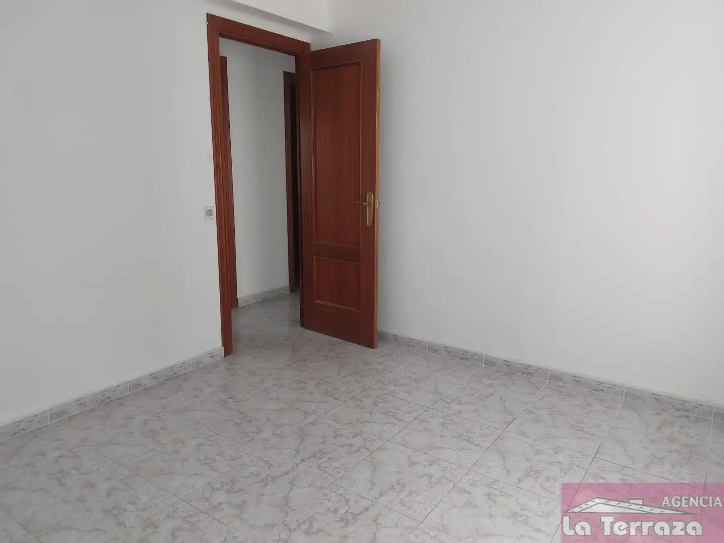 Bedroom of Flat for sale in Estepona Pueblo