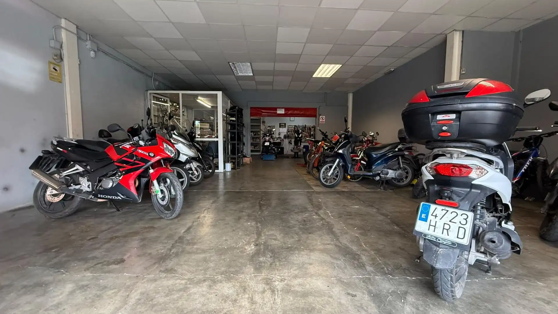 Business premises to rent in Carrer Carrer Pere Canyà