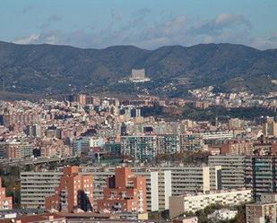 Vista exterior de Edifici en venda en Santa Coloma de Gramenet