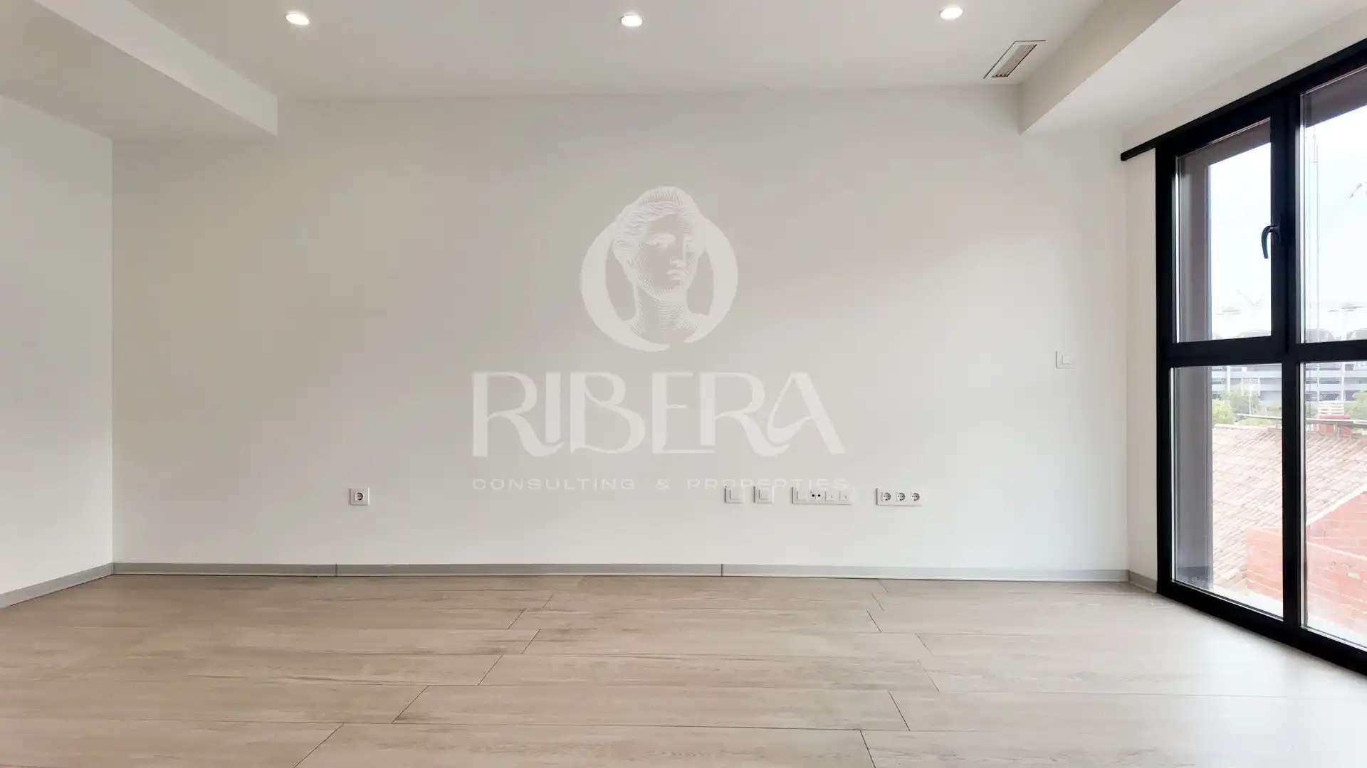 Flat for rent in Valencia  with Heating, Storage room and Pets allowed