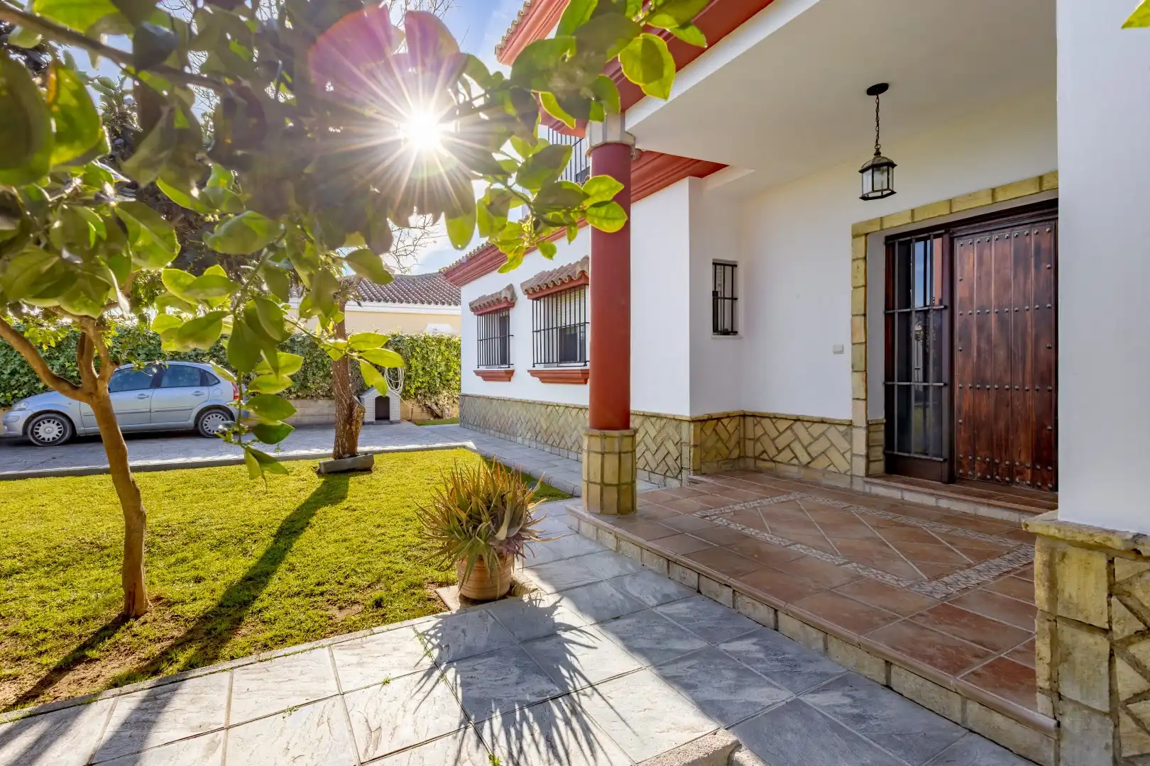Exterior view of Houses for sale in El Puerto de Santa María  with Air Conditioner, Private garden and Terrace