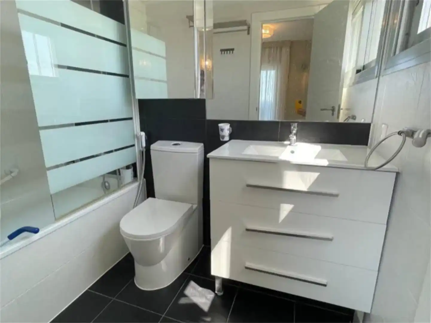 Bany de Apartament en venda en Calpe / Calp amb Aire condicionat, Piscina i Balcó