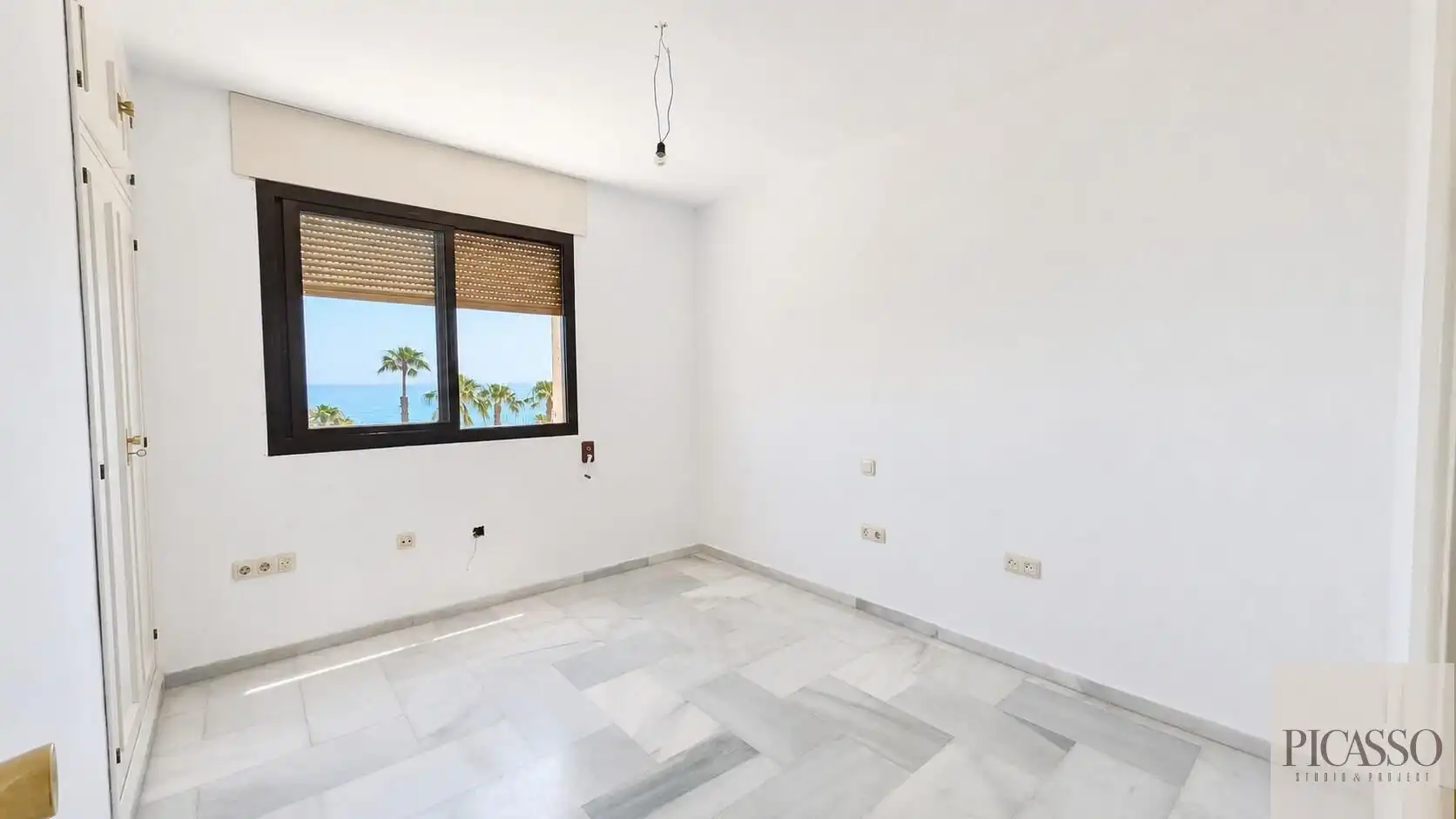 Habitación de Piso en venta en Torremolinos con Aire acondicionado, Jardín privado y Trastero