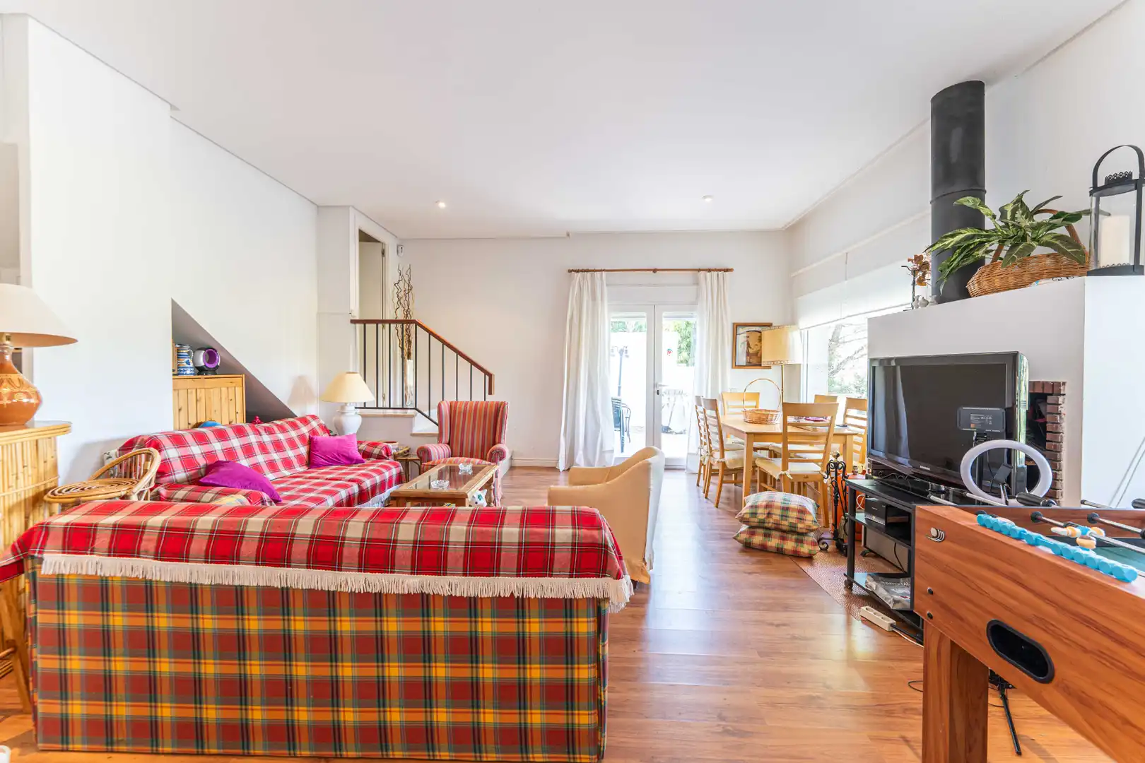 Sala d'estar de Casa o xalet en venda en Torrelodones amb Calefacció, Jardí privat i Parquet
