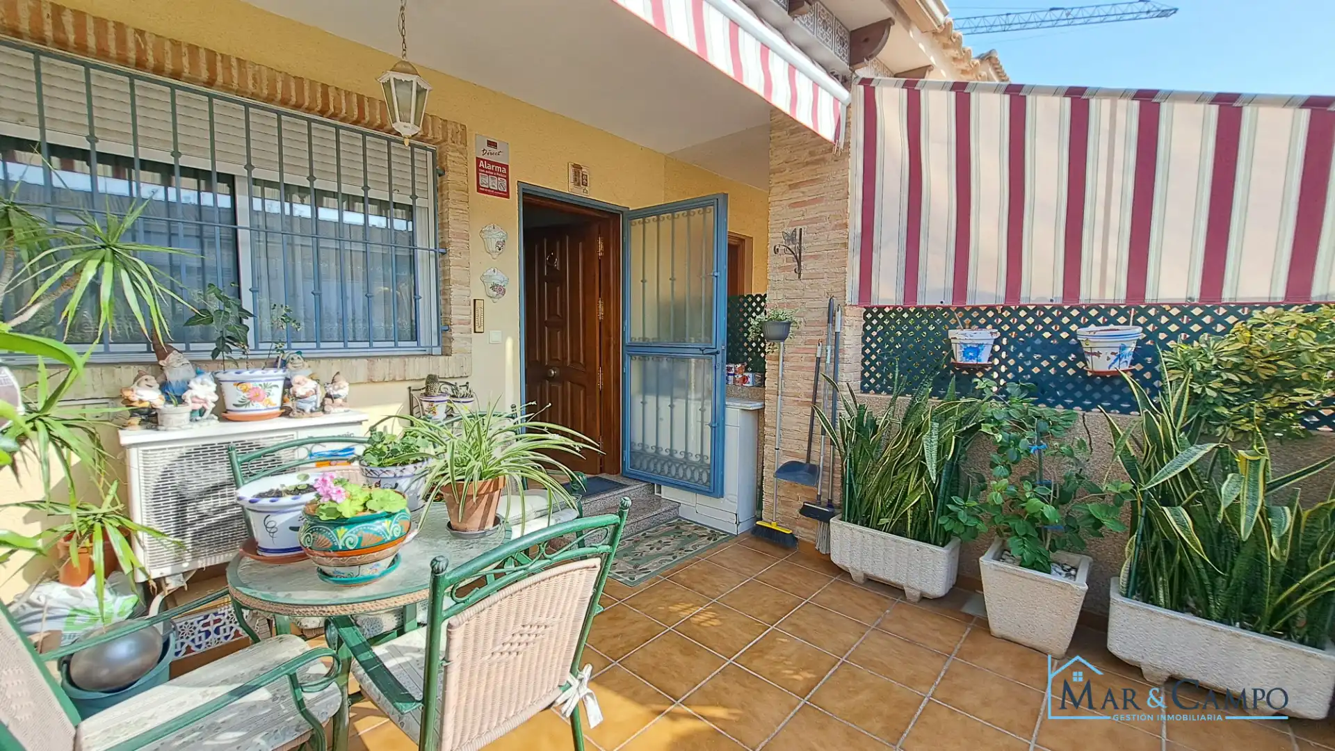 Terrassa de Casa adosada en venda en San Javier amb Aire condicionat, Jardí privat i Moblat