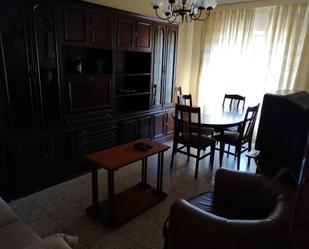 Living room of Flat to rent in Salamanca Capital  with Heating, Furnished and Oven