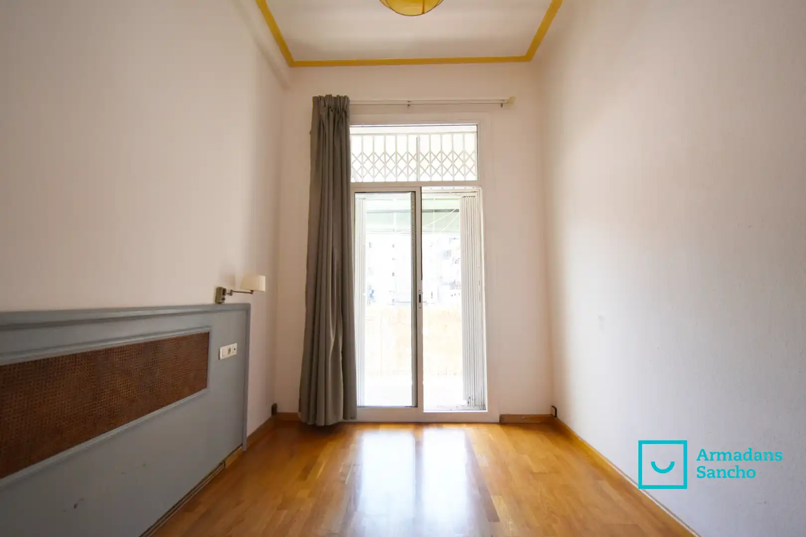 Bedroom of Flat for sale in Barcelona  with Air Conditioner, Parquet flooring and Oven