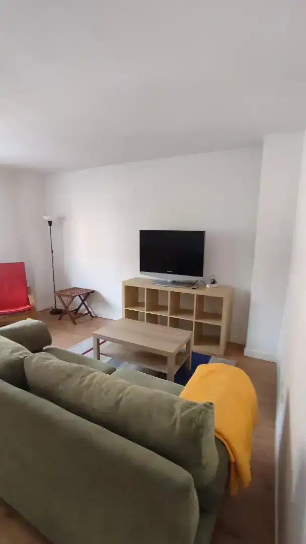 Sala de estar de Piso para compartir en Villanueva del Pardillo con Parquet, Amueblado y Horno
