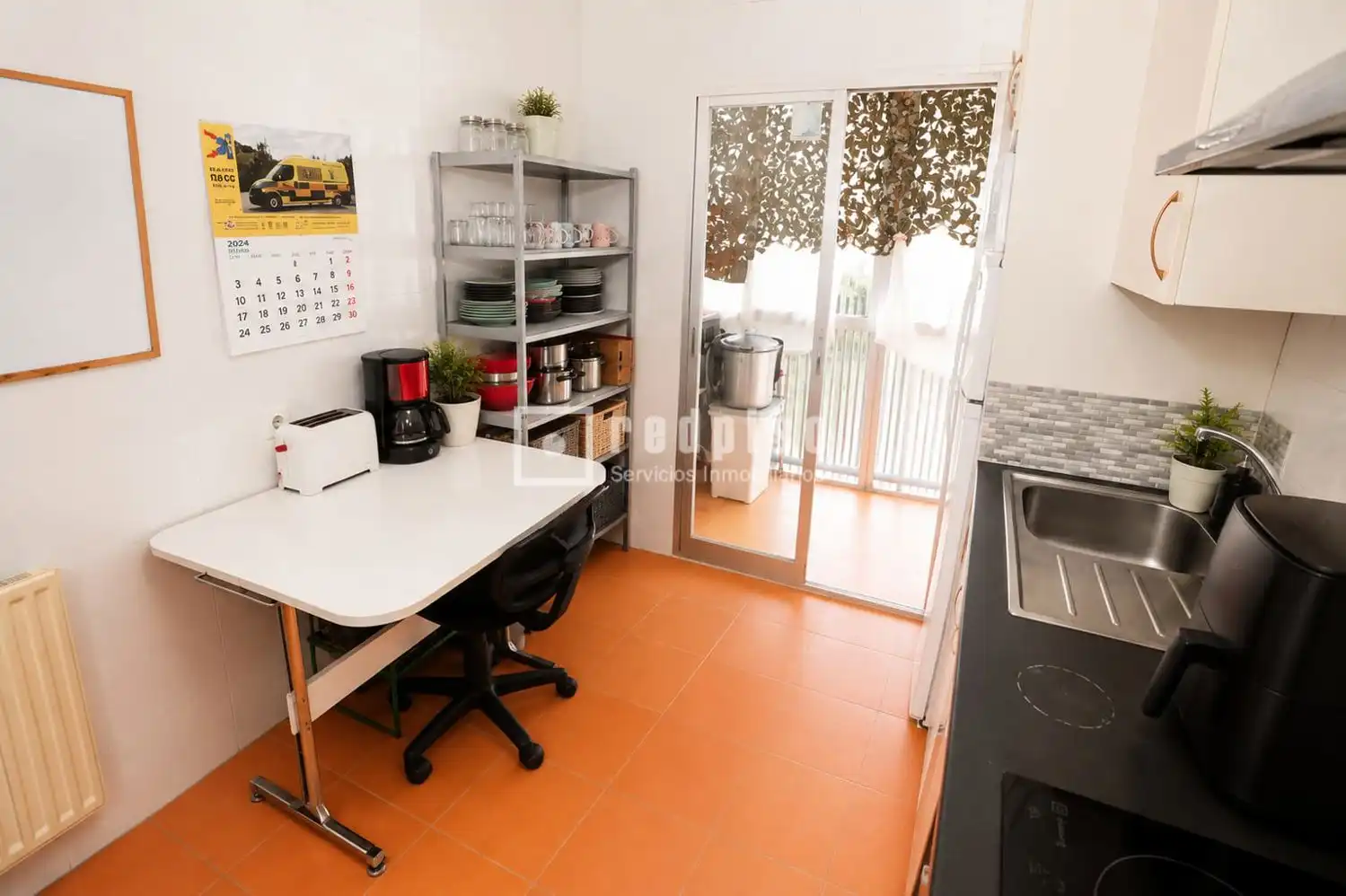 Cocina de Piso en venta en Madrid con Calefacción, Parquet y Terraza