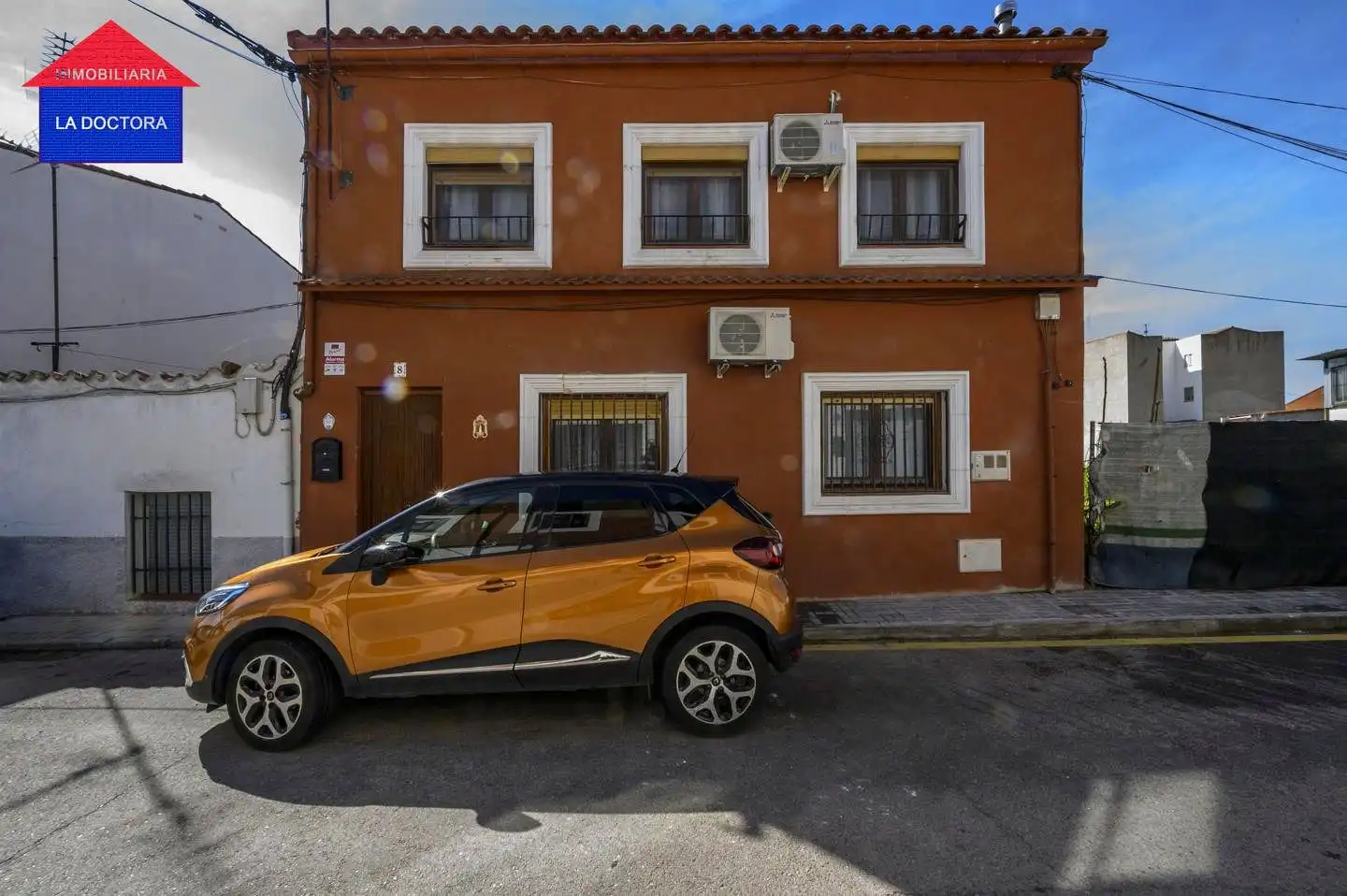 Vista exterior de Casa adosada en venda en Navalcarnero amb Aire condicionat i Calefacció