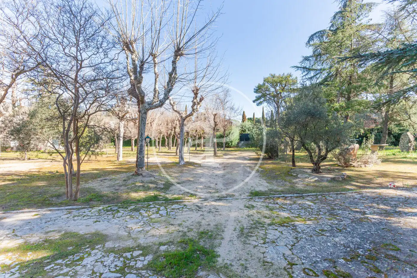 Außenansicht von Residential zum Verkauf in Torrelodones