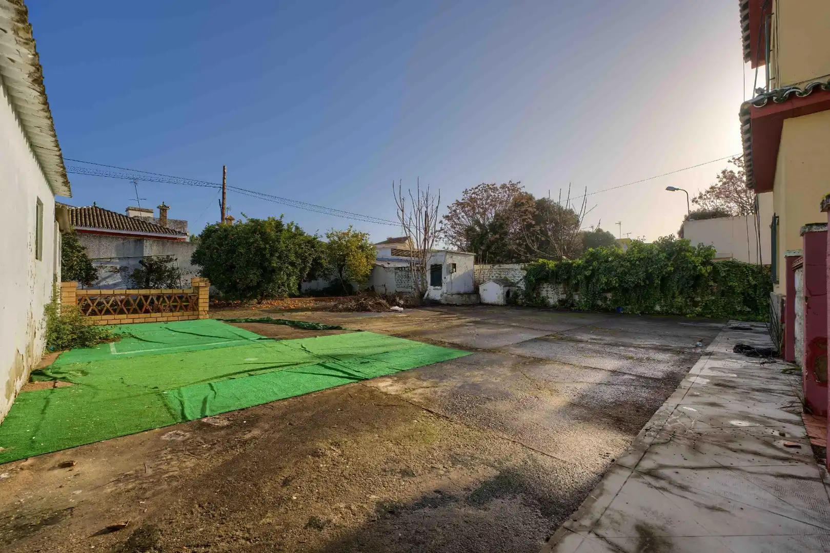 Houses for sale in Sanlúcar la Mayor  with Air Conditioner, Private garden and Terrace