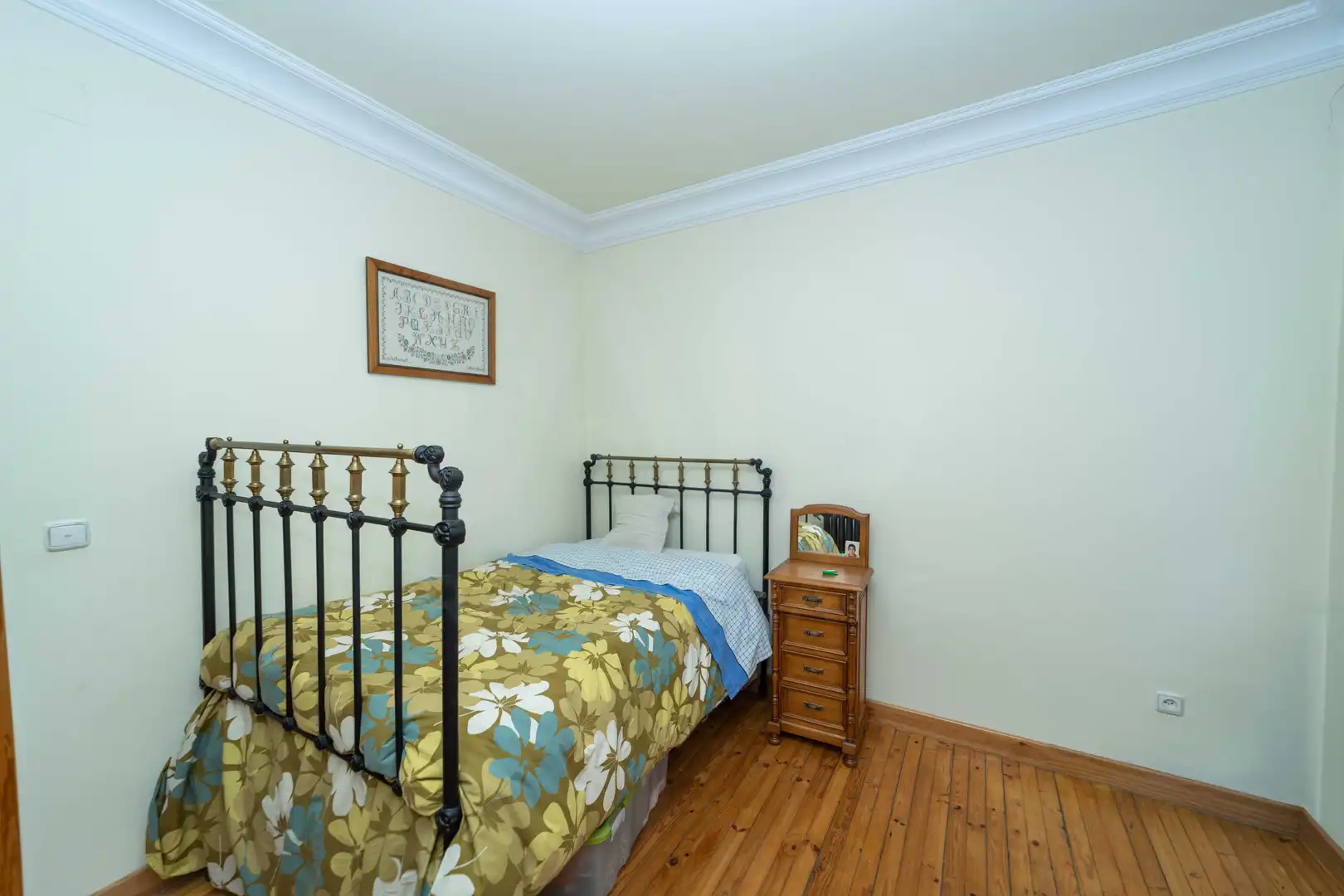 Habitación de Casa o chalet en venta en León Capital  con Calefacción