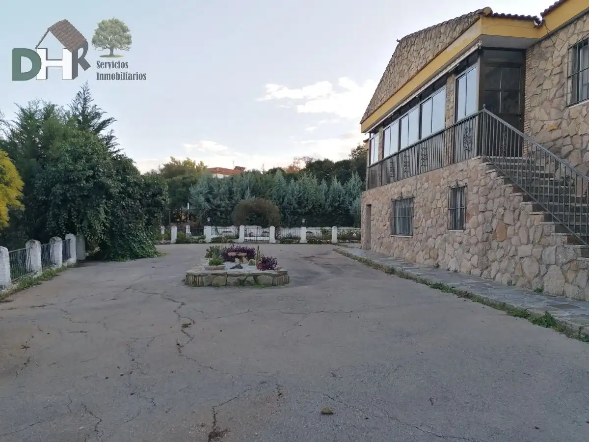 Chalet con piscina en venta en Sierra de Fuentes, imagen 21